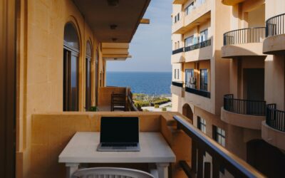 Embracing the Digital Nomad Lifestyle: Work Remotely & Travel